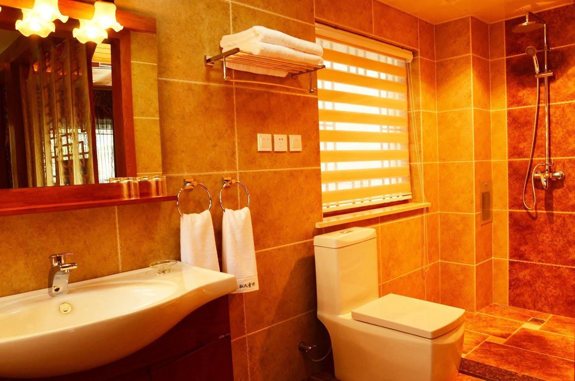 Lijiang Overseas Club Hotel Zewnętrze zdjęcie